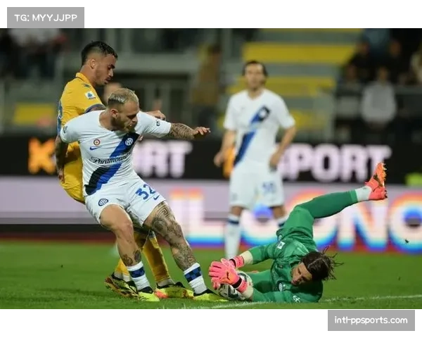 速报：国际米兰3-1弗罗西诺内，数据显示国米下半场跑动距离反超客队